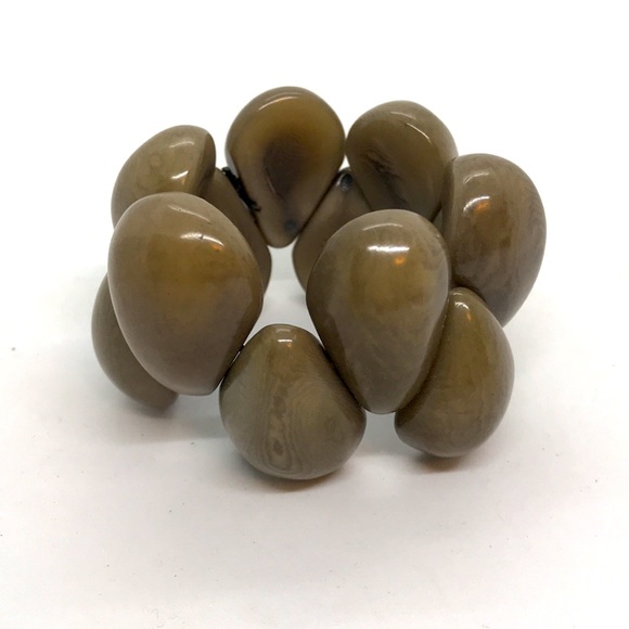 Chunky Elasticized Tagua Nut Bracelet - Picture 2 of 3